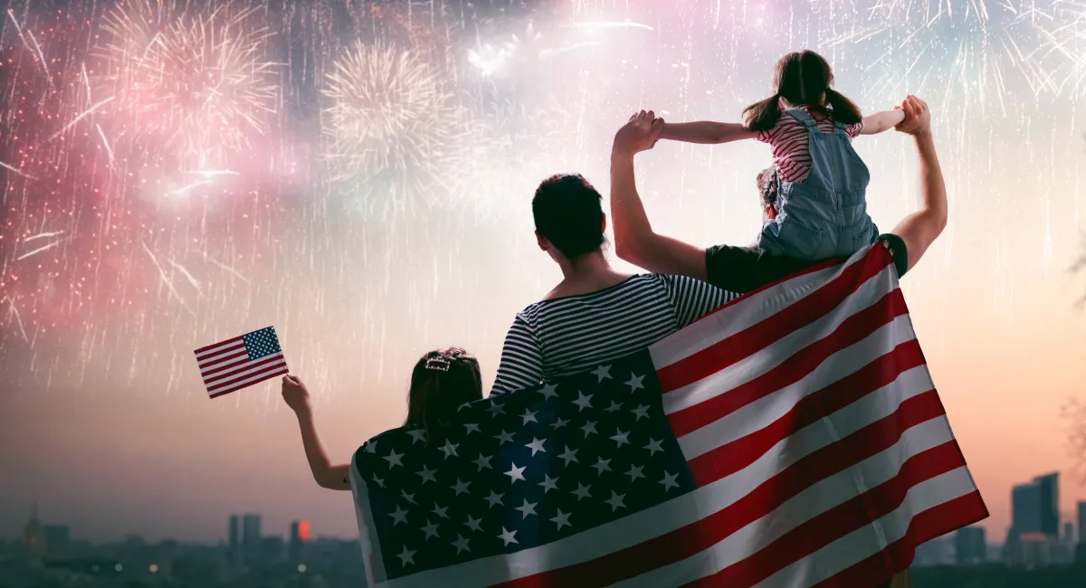 4th of July at Lititz Springs Park: Candles, Fireworks & Parade Guide